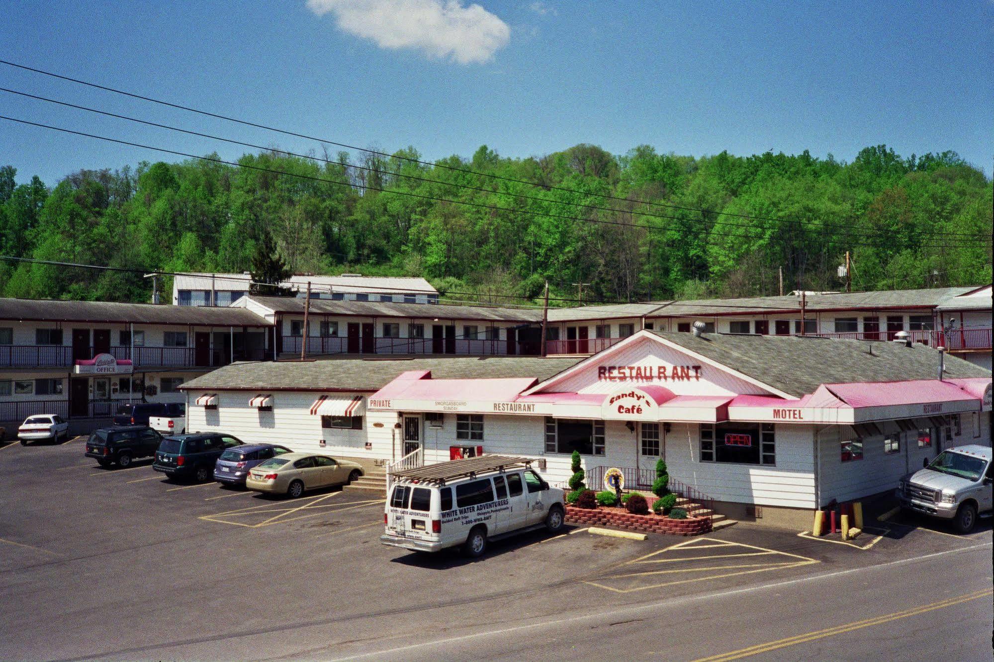 Heldreth Motel Kingwood Экстерьер фото